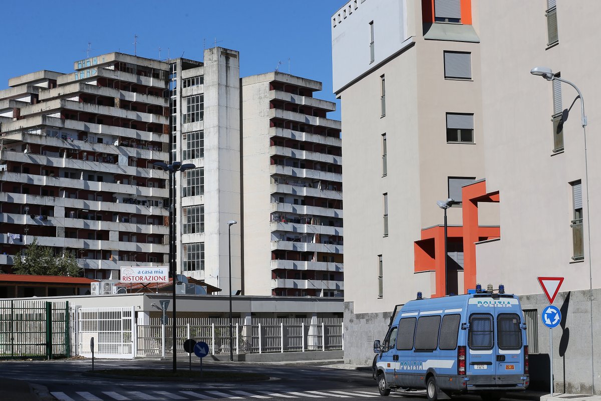 tempoweb's tweet photo. Arrestato ad una festa Gaetano #Angrisano: era tra i latitanti più ricercati d’Italia
#camorra #napoli #14dicembre #iltempoquotidiano
https://t.co/BcKbFJKPt9 https://t.co/9ezdsuTz71