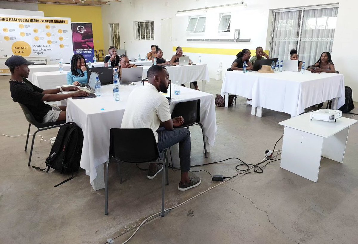 Raldo16's tweet photo. SHAPESKILLS IV: ICT 🔊 

On the 2nd of December, our external facilitator, Lenis Heita, concluded the cohort with an intermediate and advanced Microsoft Excel workshop. The importance of Excel proficiency in the professional world can not be overstated. https://t.co/RbMPVUmKSI