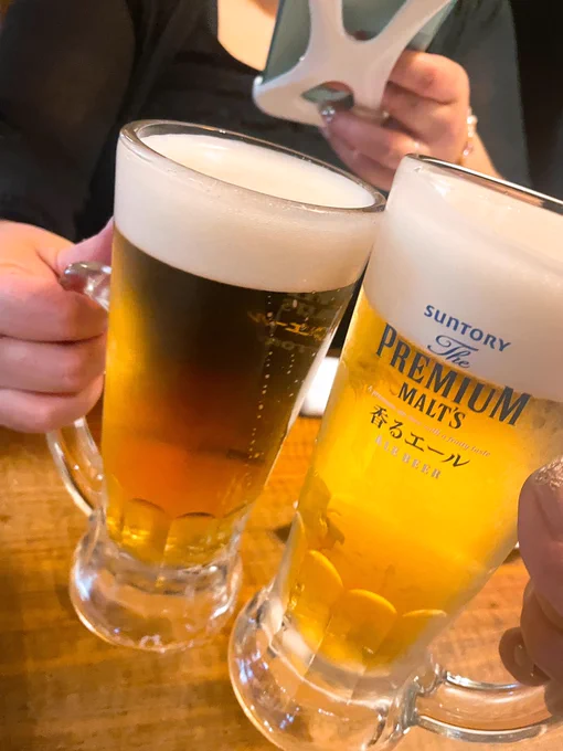 マツさんと忘年会してるー!!ご飯美味しい!