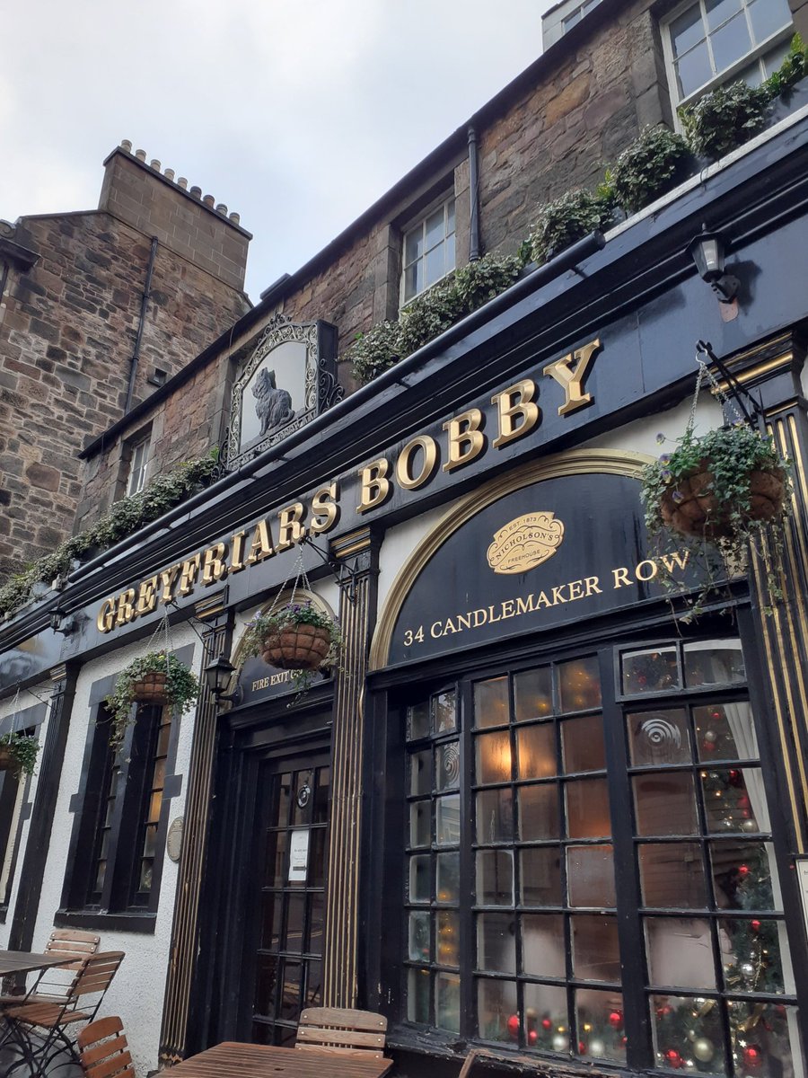sandymb1956's tweet photo. Some of the #pubs visited yesterday on #Christmas2023 boys day out.Real pubs that still keep and know how to pour a decent pint ๐บ๐บ๐บ๐๐
#Edinburgh #AuldReekie @Wingman18 @Beathhigh
#SANDYBELLS
#DOCTORS
#GREYFRIARSBOBBY all within a short stroll of each other. https://t.co/b5adu86Cw4