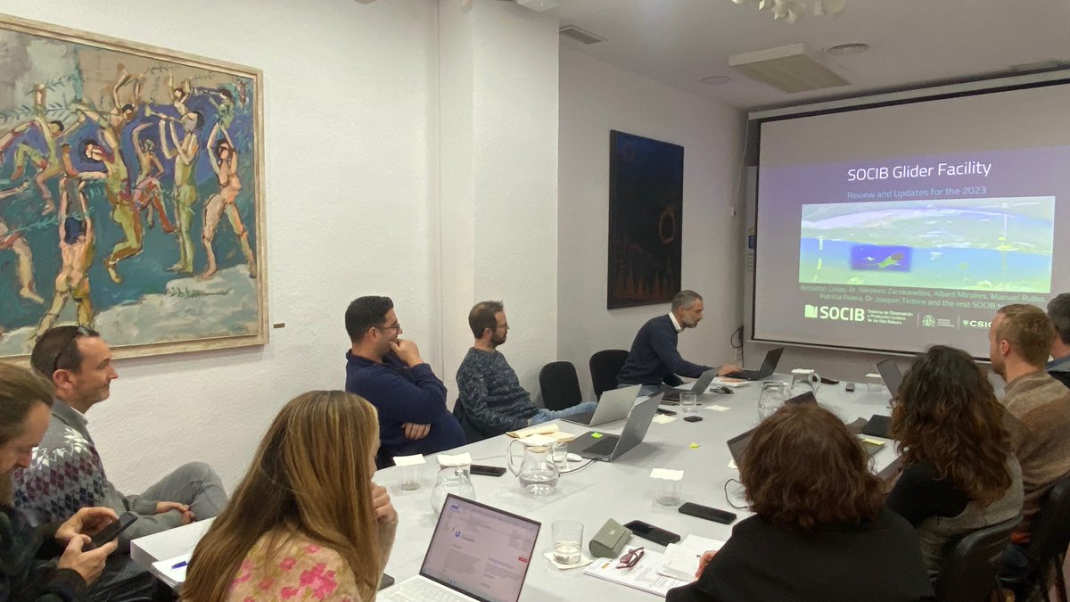 GliderPLOCAN's tweet photo. Reunión anual de las instituciones españolas operadoras de #gliders para evaluación/planificación colaborativa de la hoja de ruta @azti_brta @ULPGC @socib_icts @IEOoceanografia - Gracias @PresiCan por acogernos en sede @MADRID #ICTSNews @CienciaGob @Groom2RI @agenciaiisi @plocan https://t.co/XTgeRsfDiP