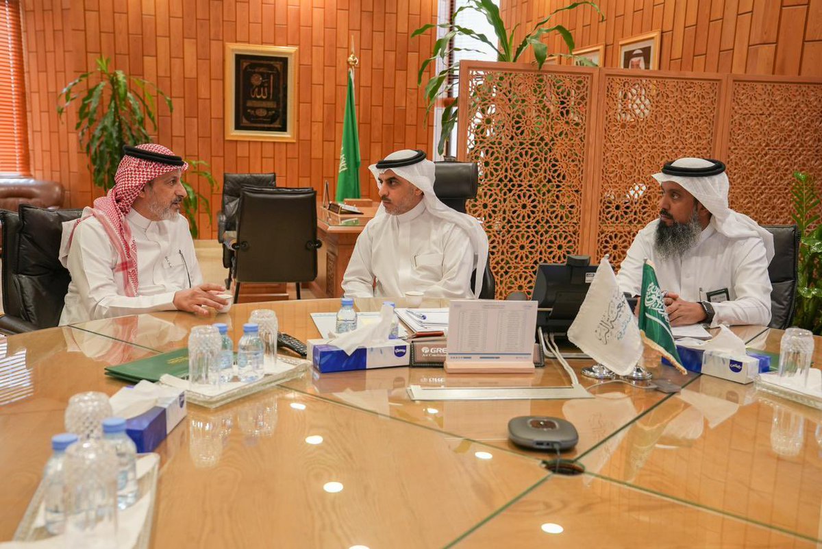Tatheeth_sa's tweet photo. في مقر #البر الرئيس بمدينة #الدمام وذلك لبحث اوجه الشراكة فيما بين الجهتين لخدمة الأسر المتعففة بالمنطقة الشرقية. https://t.co/gXyG7mhKrZ