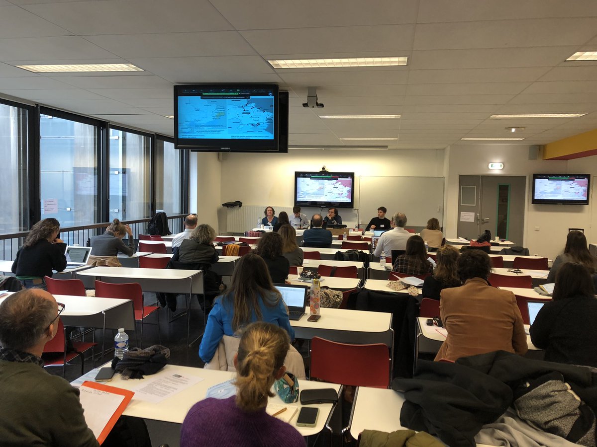 Du monde ce matin au Colloque #Obcast, alors que <a href="/Cr_Monforte/">Cristian Monforte</a> présente le traitement du conflit russo-ukrainien dans les podcasts natifs. @Carism_IFP #podcast