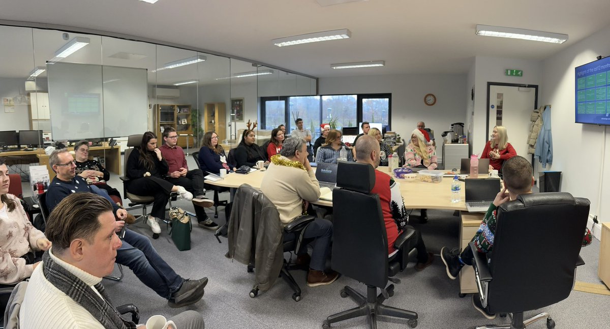 willingleby's tweet photo. December Sales meeting at @MerciaMarina taking on a festive Christmas-jumper feel! @SagePartners @solsforacc #SmashingChristmas https://t.co/7wTyzqH9Yo