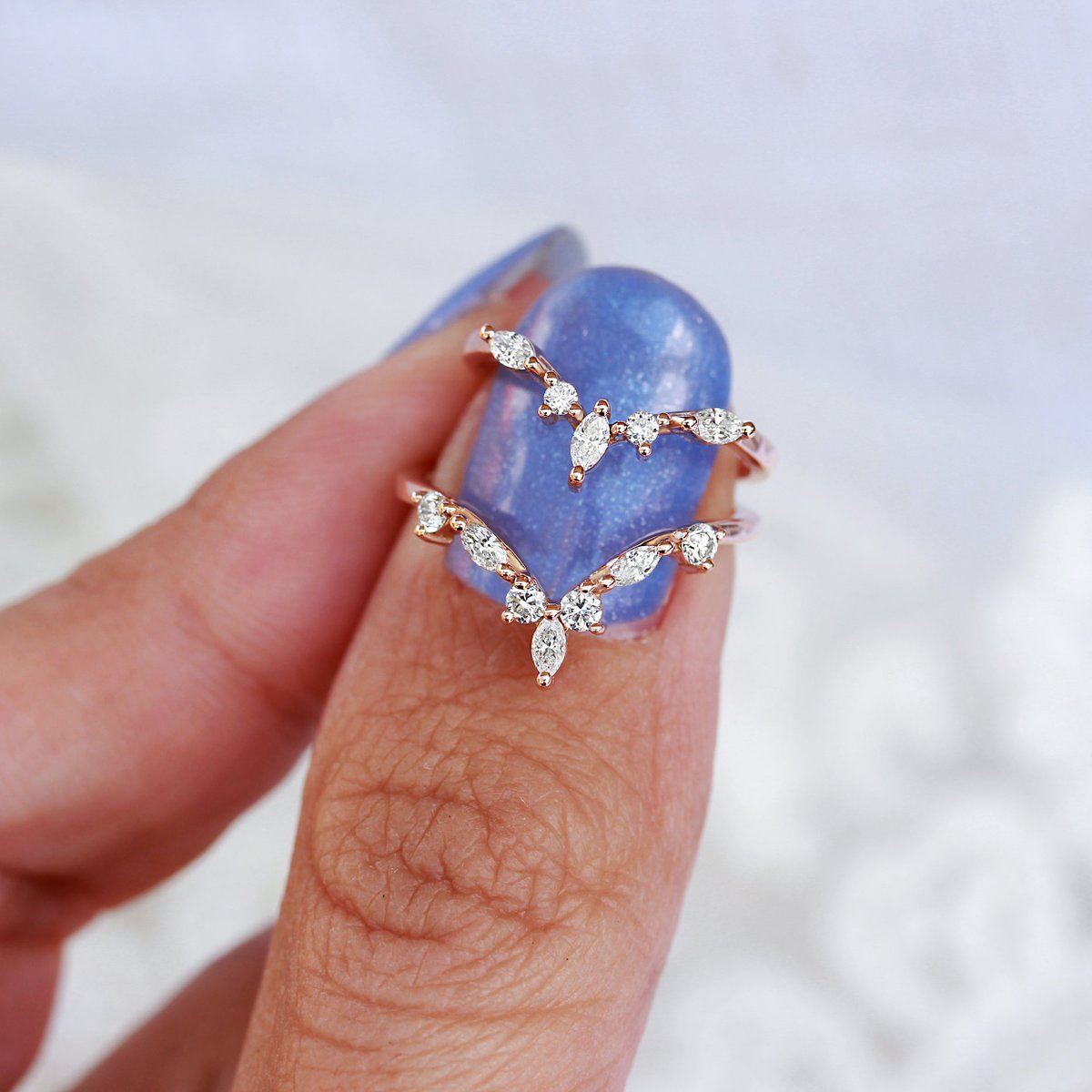 SillyShiny's tweet image. Unmissable! Check out this Hermes Mini Diamond V Ring ♥ .
sillyshiny.com/products/herme…
#stackring #bridesrings