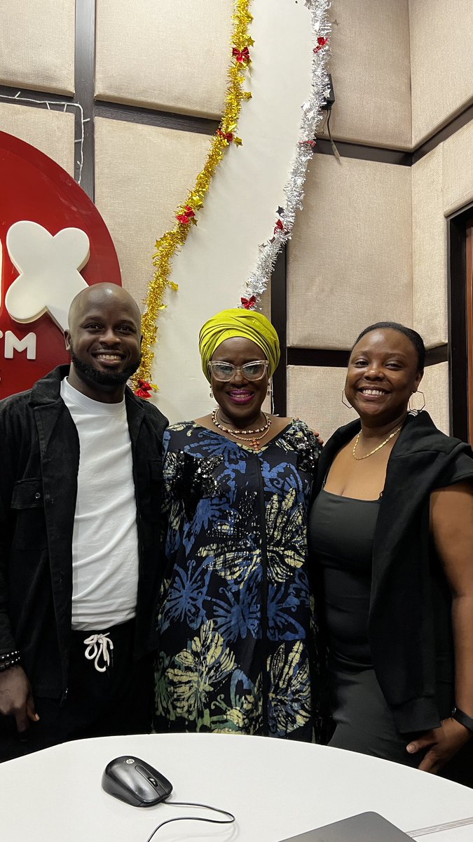 Max1023FM's tweet image. Veteran Actress @ajokesilva graced us with her presence on the #maxbreakfast show with @ellathefourth and @anointedmouthfr at @max1023fm 
.
.

#maxbreakfast #maxfmlagos #ajokesilva #veteran #actress