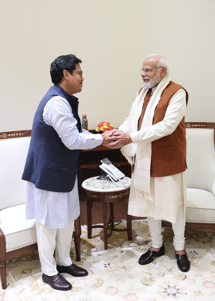 PMO India tweet media