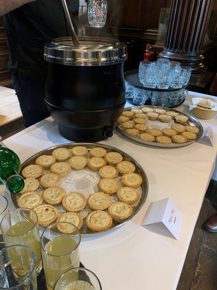 Yesterday, the staff College Carol Service took place. After singing our hearts out we then warmed up with the most delicious spiced mulled wine and scrumptious mince pies served by our incredible bar staff - Allen and Shiva. #ChristsCollege #ChristsCollegeHospitality #carols
