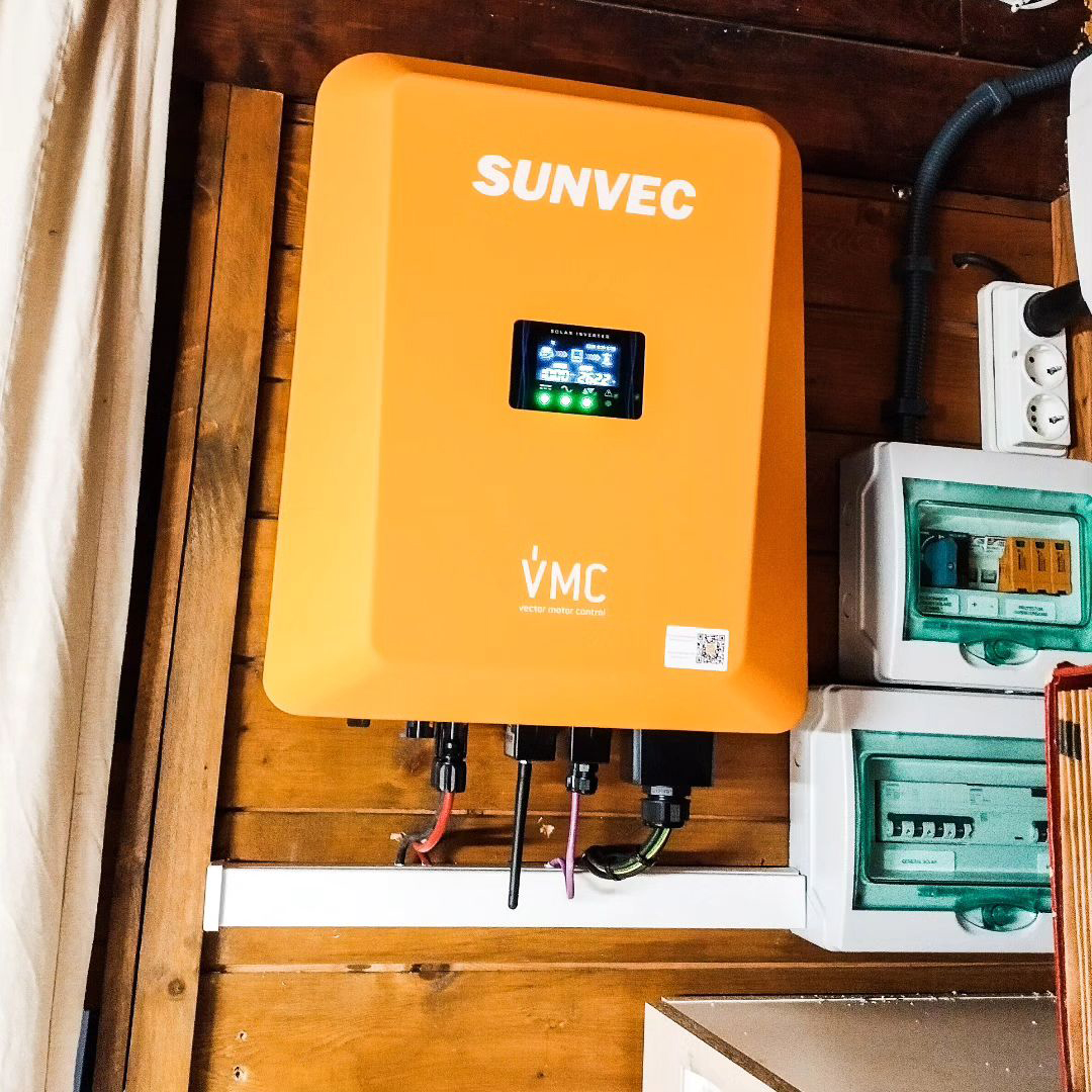 Vector__Energy's tweet photo. Nueva instalación de un inversor de red trifásico SUNVEC de 6kW en la @FundacioMona (Girona), un centro especializado en la recuperación, el bienestar y la conservación de primates que han sufrido maltrato.
https://t.co/x913kkjbP5
https://t.co/y01HbXWhku
#sunvec https://t.co/qvlN8cHo2Q