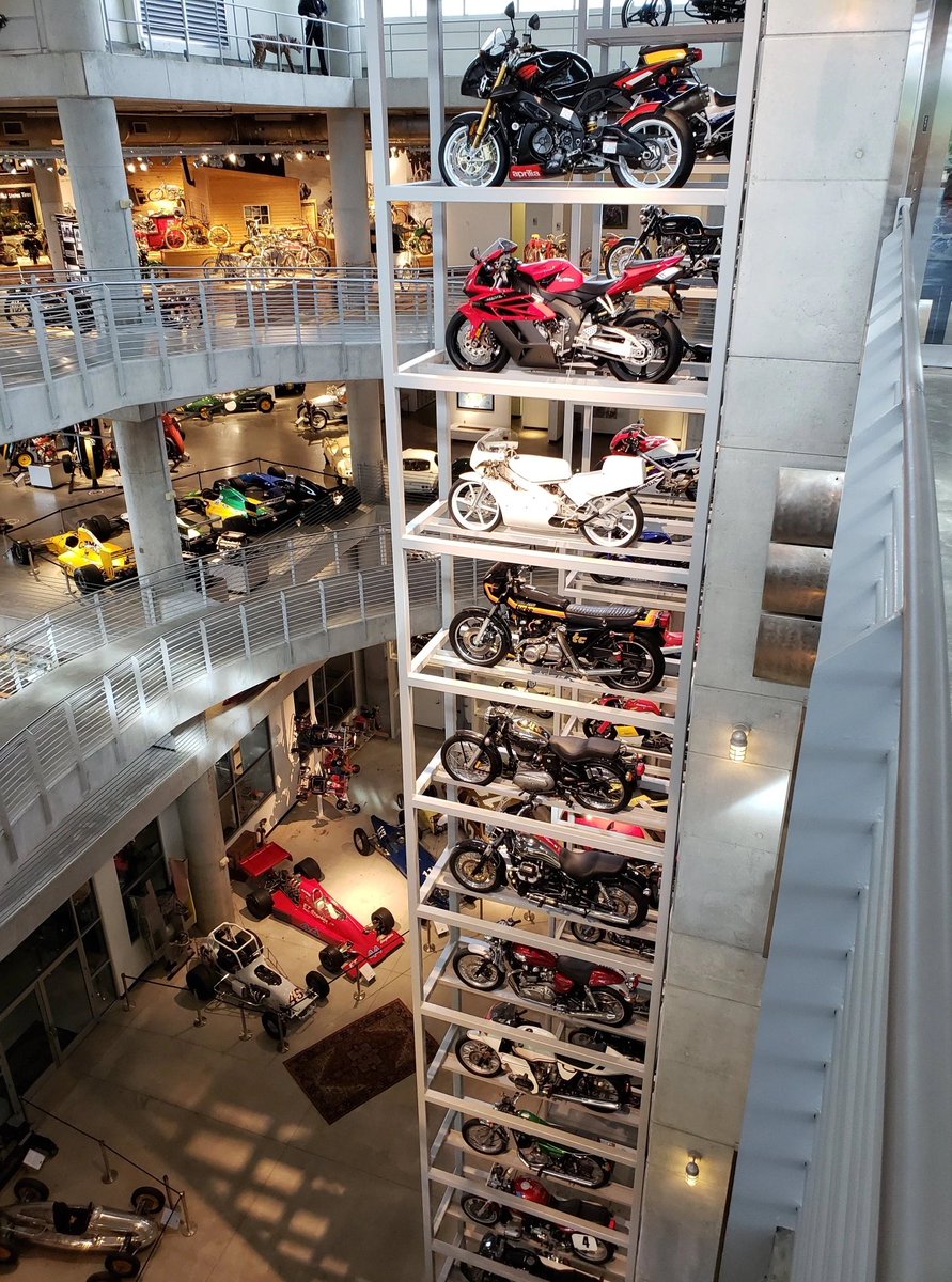 AntonioRamosGP's tweet photo. Barber Museum 🇺🇸

😳😳😳😍😍😍🏁🏁🏁 https://t.co/PjOBGbGjEU