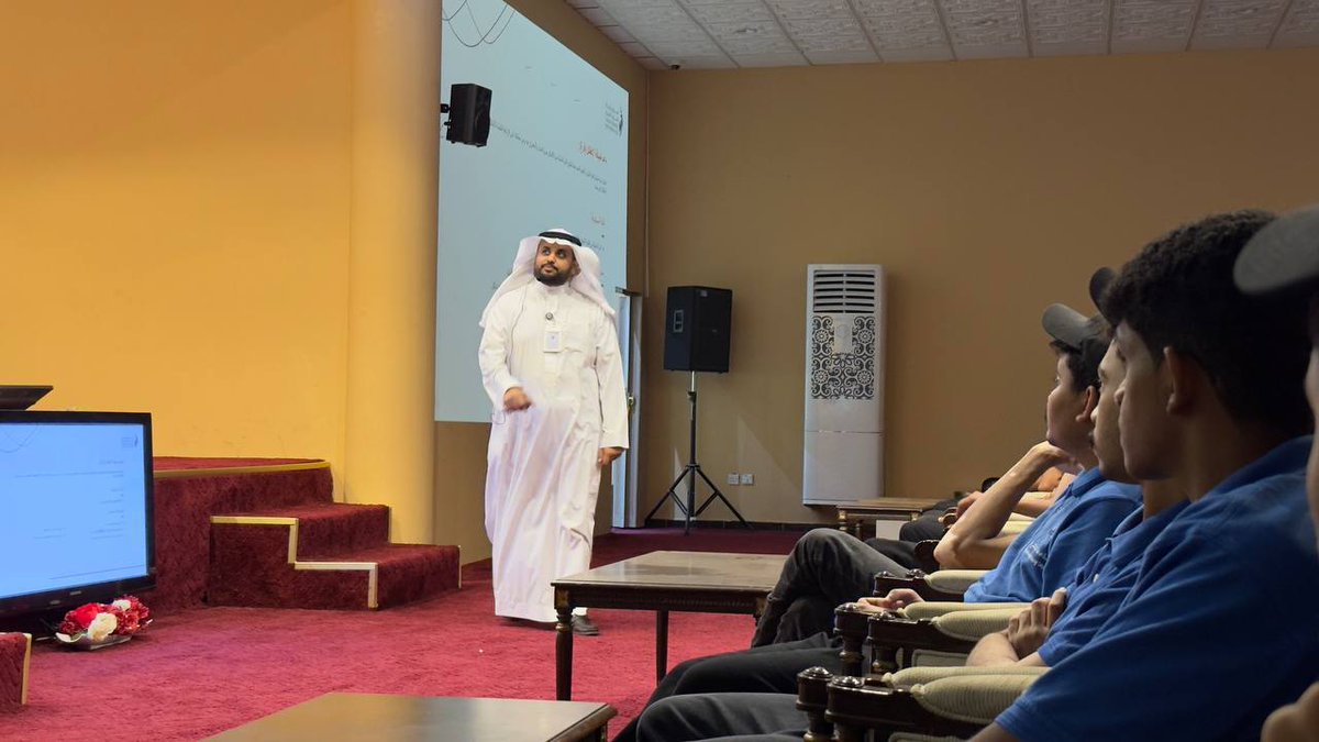 TVTC_JZ's tweet photo. المعهد الصناعي الثانوي بصبيا|

📸|تغطية

ضمن برنامج تهيئة الخريجين لسوق العمل نظم قسم التنسيق الوظيفي بالمعهد لقاء تعريفي بسوق العمل وكيفية الحصول على وظيفة بالتعاون مع صندوق تنمية الموارد البشرية (هدف) بجازان.

#التدريب_التقني_بجازان
#التدريب_التقني https://t.co/khSfVDubWn