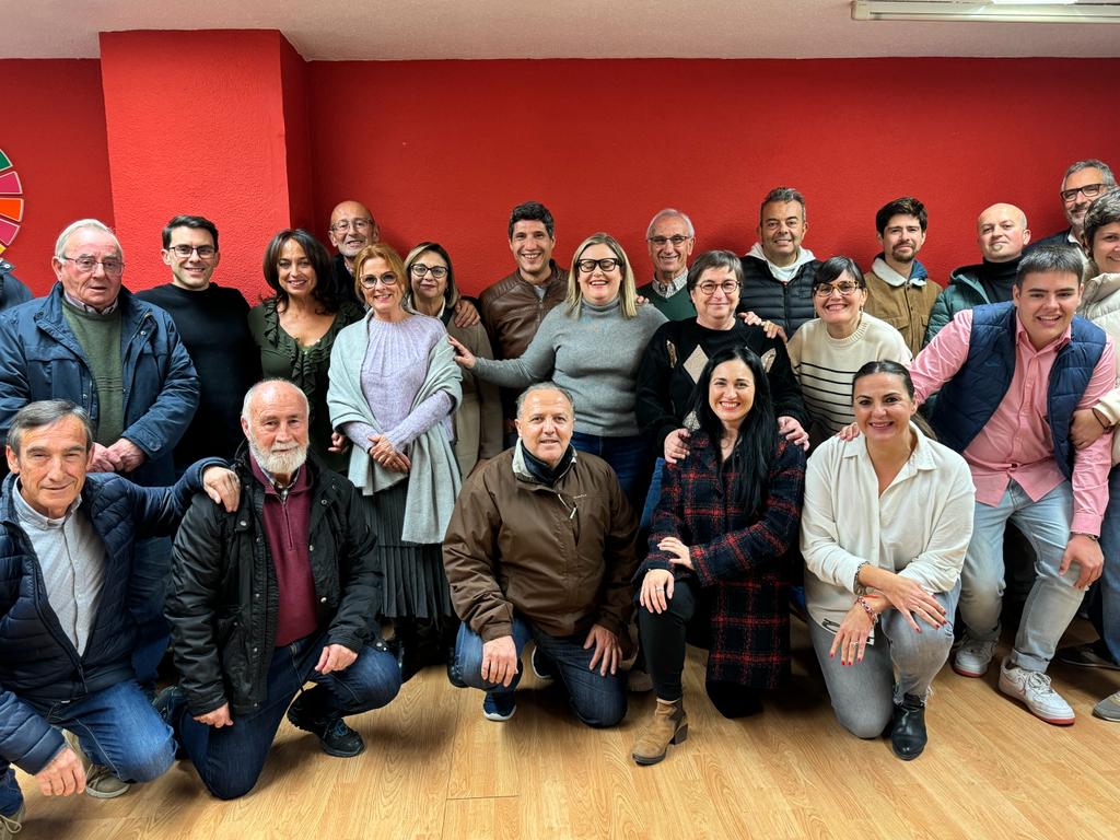 Pepe Vélez (@pepevelez_) on Twitter photo Enhorabuena, Mari Cruz López por tu elección como secretaria general del <a href="/PSOEdeCaravaca/">Socialistas Caravaca</a>, así como al resto de compañeros y compañeras que forman parte de la Ejecutiva de la agrupación. Estoy seguro de que os vais a dejar la piel por mejorar Caravaca. Enhorabuena, Mari Cruz López por tu elección como secretaria general del <a href="/PSOEdeCaravaca/">Socialistas Caravaca</a>, así como al resto de compañeros y compañeras que forman parte de la Ejecutiva de la agrupación. Estoy seguro de que os vais a dejar la piel por mejorar Caravaca.