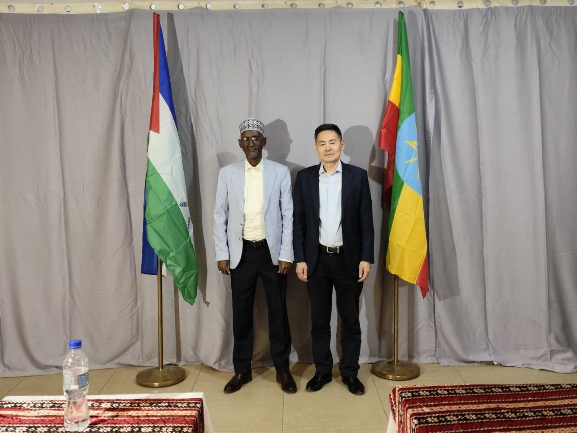 Recently my colleague Amb XUE Bing, 🇨🇳 MFA #SpecialEnvoy for #HornOfAfrica Affairs visited #Ethiopia🇪🇹, met with DPM #DemekeMekonnen in #AddisAbaba and visited #Tigray& #Afar regions. China remains committed to supporting 🇪🇹 peace process and post-conflict reconstruction!
