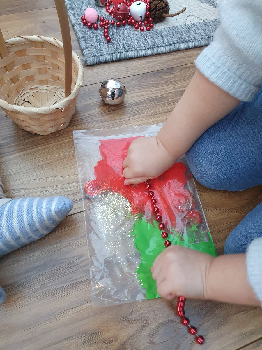 PoppinsDaycare1's tweet photo. A different kind of paint play this morning 😁 Lots of poking, squishing, squeezing strengthening dexterity skills #sensoryplay #aweandwonder #messfree #focused @EarlyWales @PACEYCymru @PlayWales @WeCareWales https://t.co/WWT1b0lrez