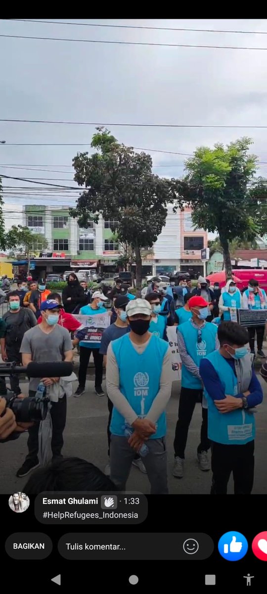 Ramazanrezai2's tweet photo. When I came to Indonesia I was 25 years old now I'm 34 years old I have been waiting for 9 years.

#RescueRefugees11YearsIndonesia https://t.co/4NMRZC2j6q