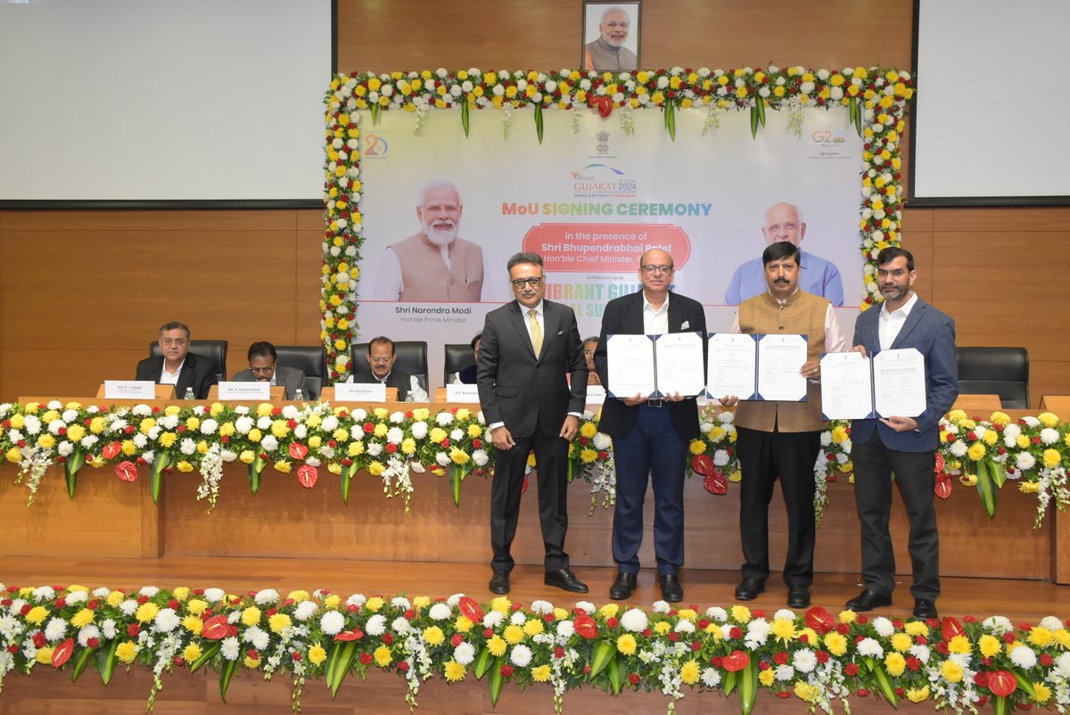 Essar inks 3 MoUs with Gujarat govt for Rs 55,000 crore investment