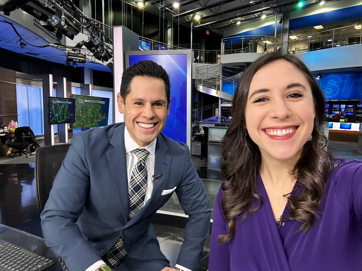 What a treat to be filling in at the desk with this ray of sunshine ☺️☀️ (see what I did there? 😉) Join @RayVilleda and me on @boston25 ‘til 6 AM and again at 10 AM!