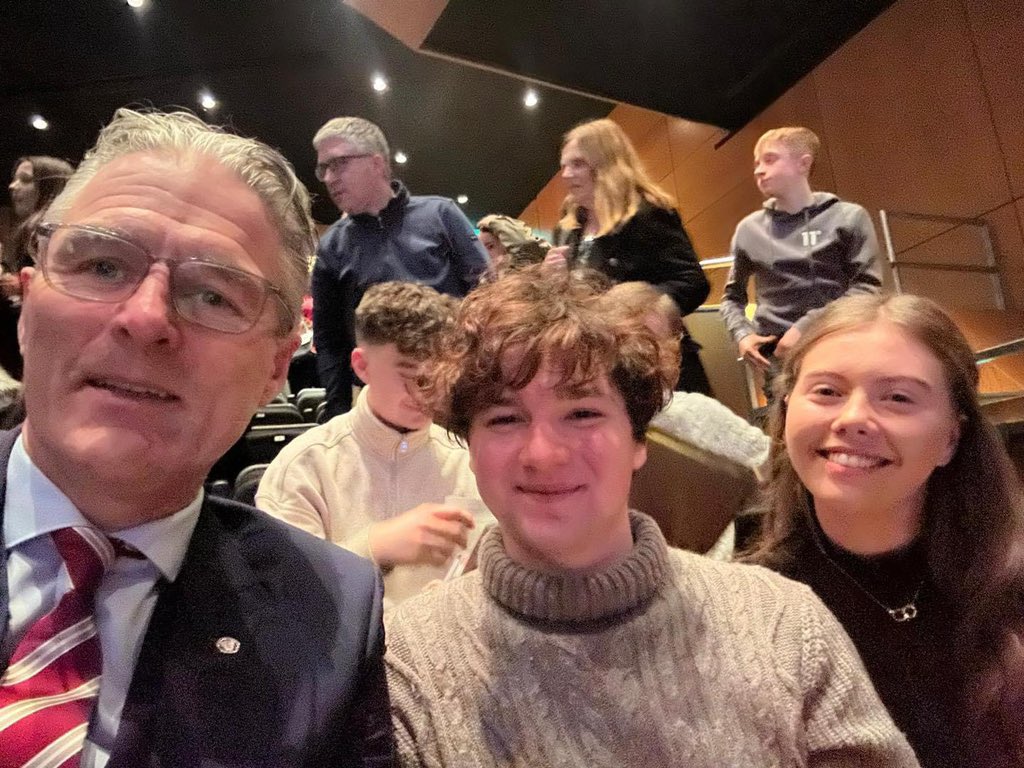 LanguagesSPHS's tweet photo. We are immensely proud that 2 of our past pupils, Roisin Dowdall and Oran Harris, have received the Mary McAleese Scholarships from DCU. Roisin is studying Primary Education with Irish &amp; Oran is studying Spanish with Mandarin. Mr Burns was delighted to be in attendance 🇮🇪 🇪🇸 🇨🇳 https://t.co/njL1ulL4FR