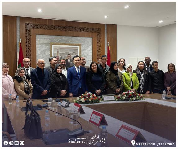 MIEPEECMAROC's tweet photo. انسجاما مع المعايير الدولية المتعلقة بحقوق الطفل وبالقضاء على أشكال التمييز ضد المرأة، ووفقا للمبادئ والحقوق المنصوص عليها في التشريع الوطني، أشرف السيد يونس السكوري، على مراسيم التوقيع على اتفاقيات شراكة مع 14 جمعية، تعمل في مجالي محاربة تشغيل الأطفال وحماية حقوق المرأة في العمل https://t.co/gPG6S2lLnJ