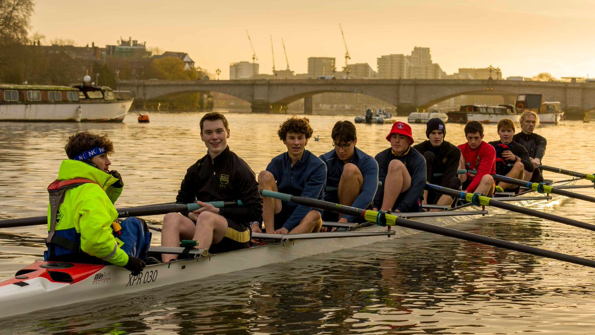 FulhamReachBC's tweet photo. π£πΏββοΈ Fantastic to see our Juniors building their new eight on Sunday for its maiden voyage!
πΈ Thank you to Brian Goulding for these wonderful photos.
#TeamFRBC β€οΈ #Rowing #JuniorRowing #RowingClub #Hammersmith #HammersmithBridge https://t.co/sbKXcQQwb0