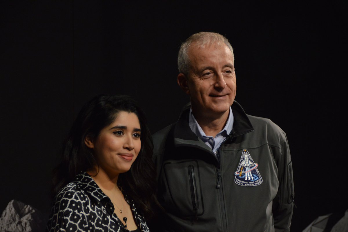 LucSCazeaux's tweet photo. Quel honneur de recevoir Philippe Perrin, neuvième spationaute français et prédécesseur de @Thom_astro pour notre émission Zone 31 à la @CiteEspace. Interview d'un voyageur du cosmos qui garde les pieds sur Terre menée par la très pro @meissa_hadjeb. 
@Captainjeremm @ISJToulouse https://t.co/0odzHQ1q8w
