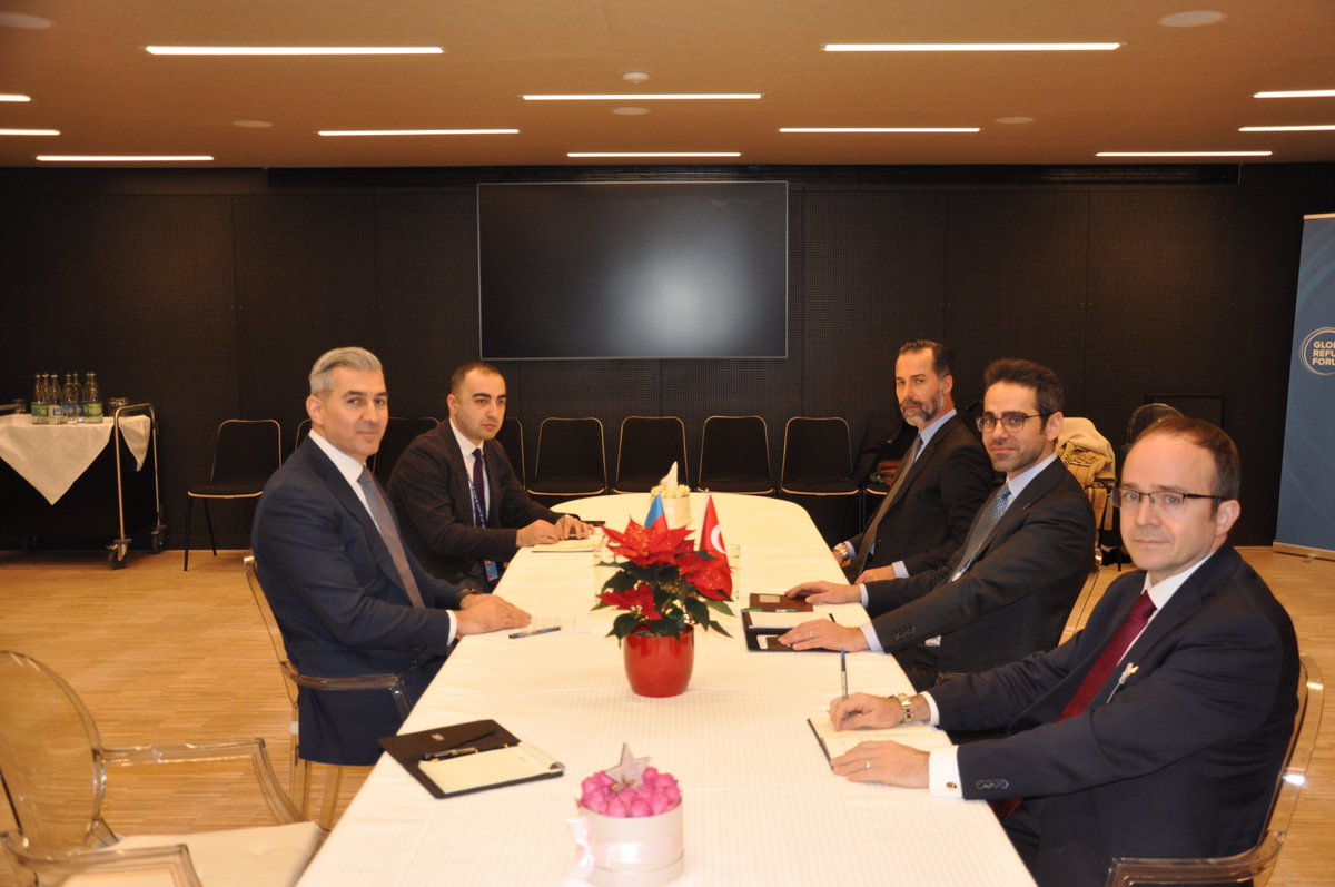Was pleased to have a useful exchange w/h Mr. Yasin Ekrem Serim, deputy minister of @TC_Disisleri within #GRF2023. Touched upon issues of mutual interest standing on 🇦🇿&🇹🇷 cooperation agenda in the field of mobility, and discussed possible steps to strengthen our joint efforts.