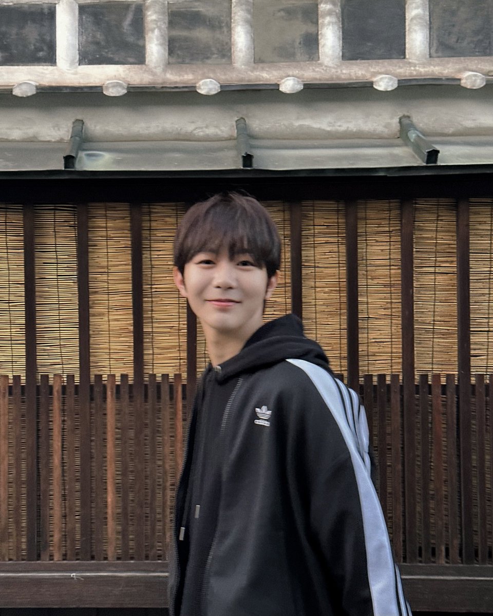 nctwishofficial's tweet photo. evening hues 📽

#료 #RYO #リョウ  
#NCTNEWTEAM https://t.co/uXEYnSNTCm