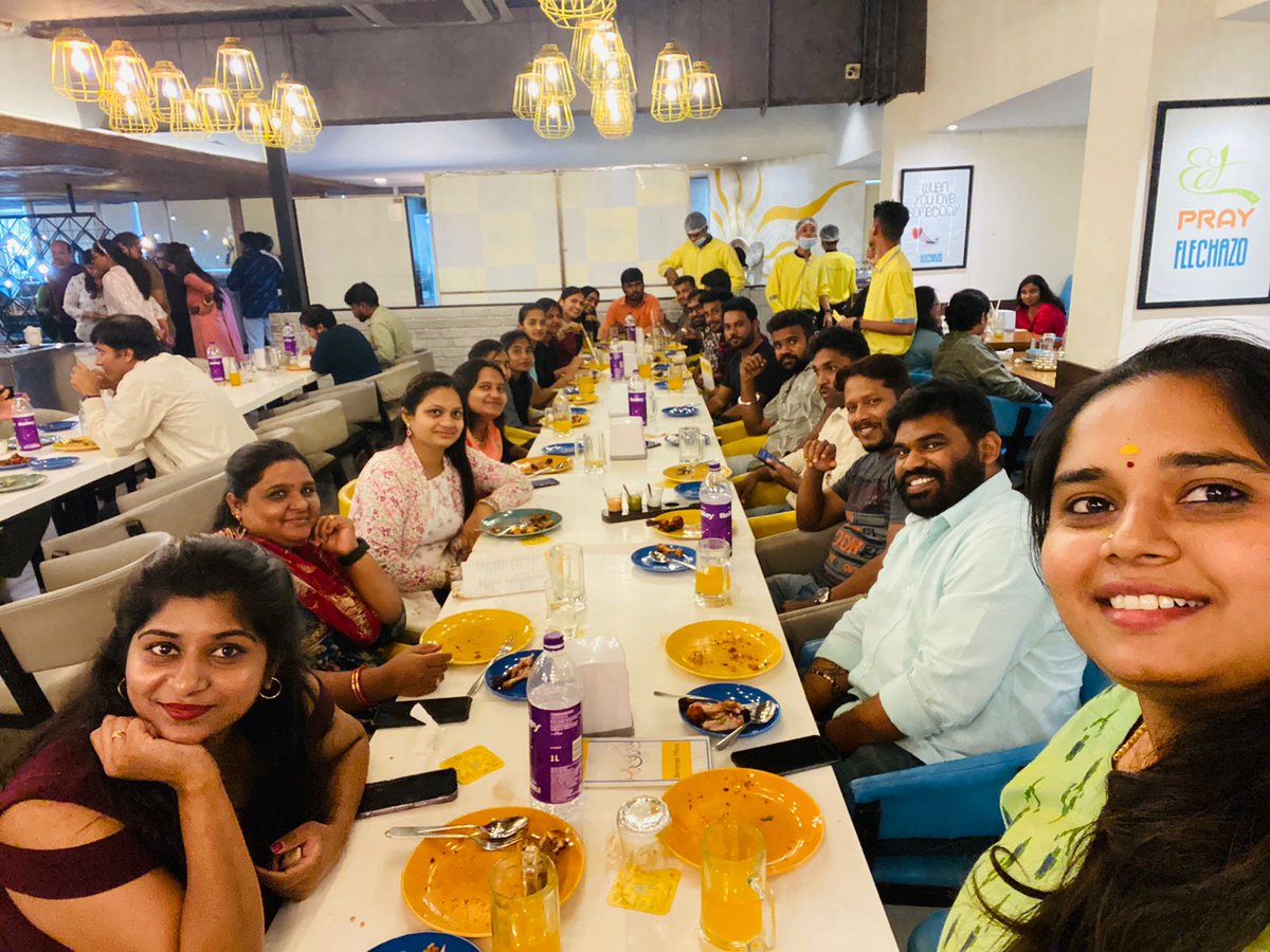 TreezHyderabad's tweet image. Every lunchtime, we work together to create a work of art, strengthening our team one delicious bite at a time. #treezenterprise #banaglore #hyderabad #lunchtime