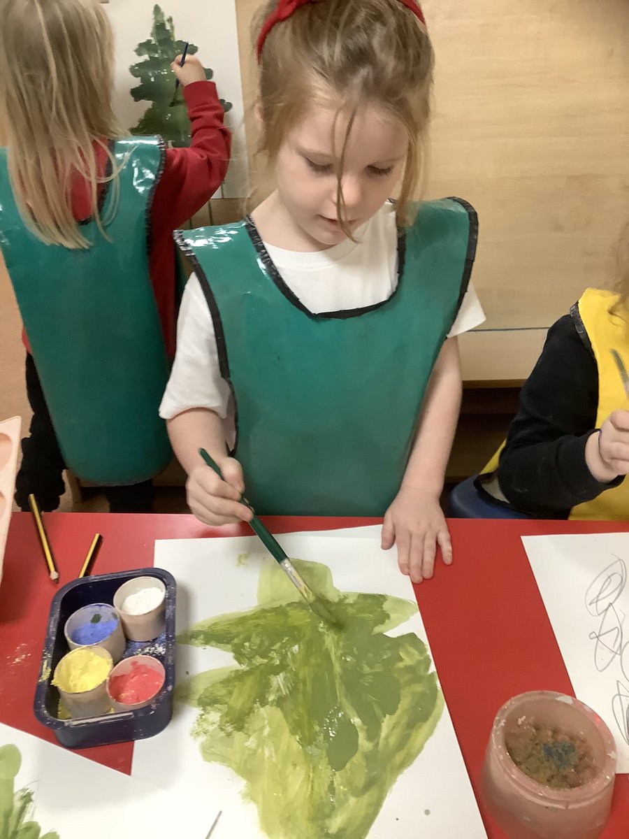 SunnyfieldsEYFS's tweet photo. Zebra class have been busy artists this week painting their own Christmas trees 🎄 🦓 https://t.co/zoC4ZwjuPd