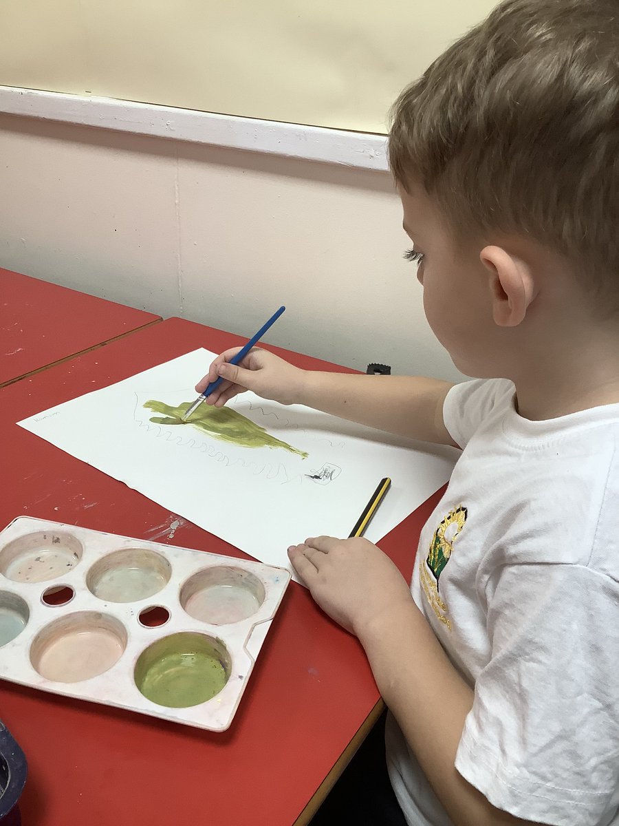 SunnyfieldsEYFS's tweet photo. Zebra class have been busy artists this week painting their own Christmas trees 🎄 🦓 https://t.co/zoC4ZwjuPd