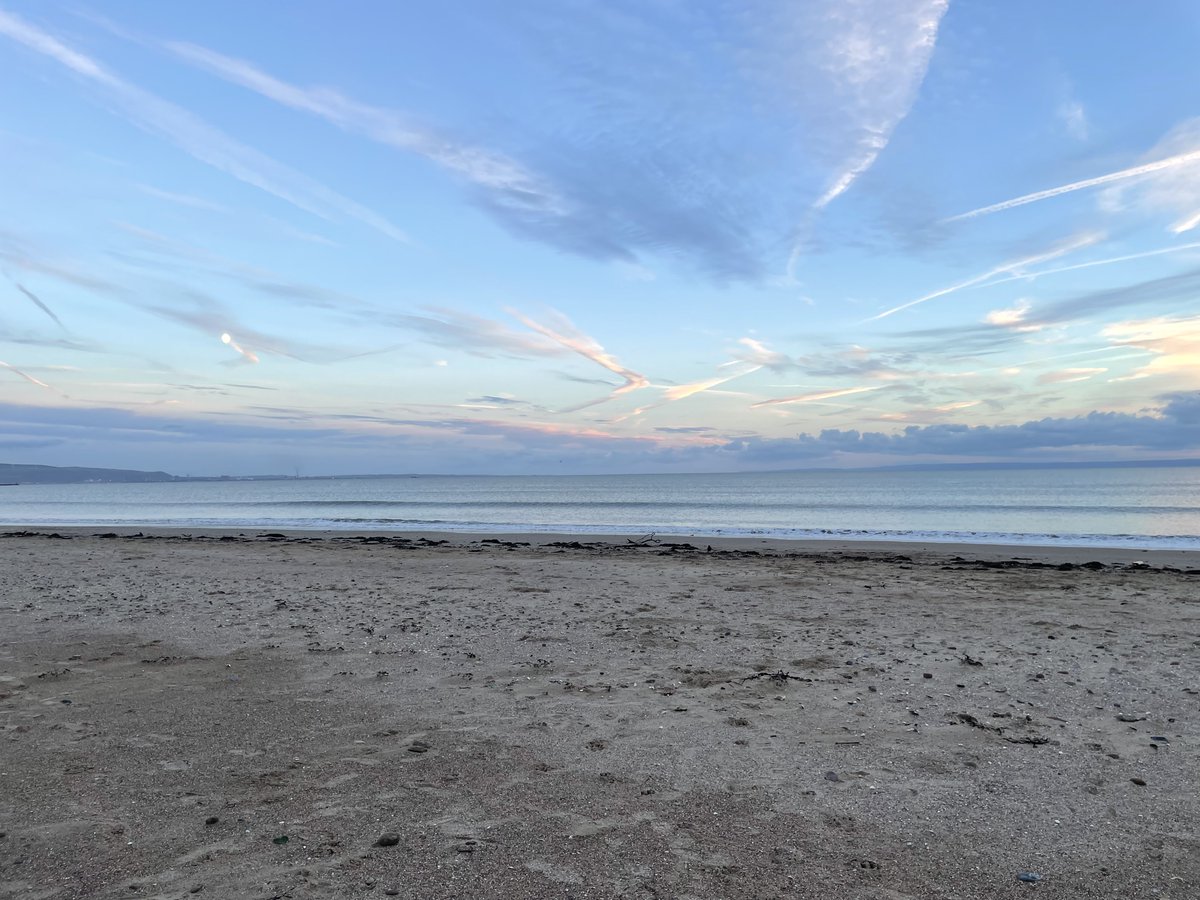 Fully Funded Phd studentships are currently available in Linguistics and Bilingualism <a href="/SwanseaUni/">Swansea University</a> <a href="/Swansea_AppLing/">SU Applied Linguistics</a> Details at swansea.ac.uk/postgraduate/s…