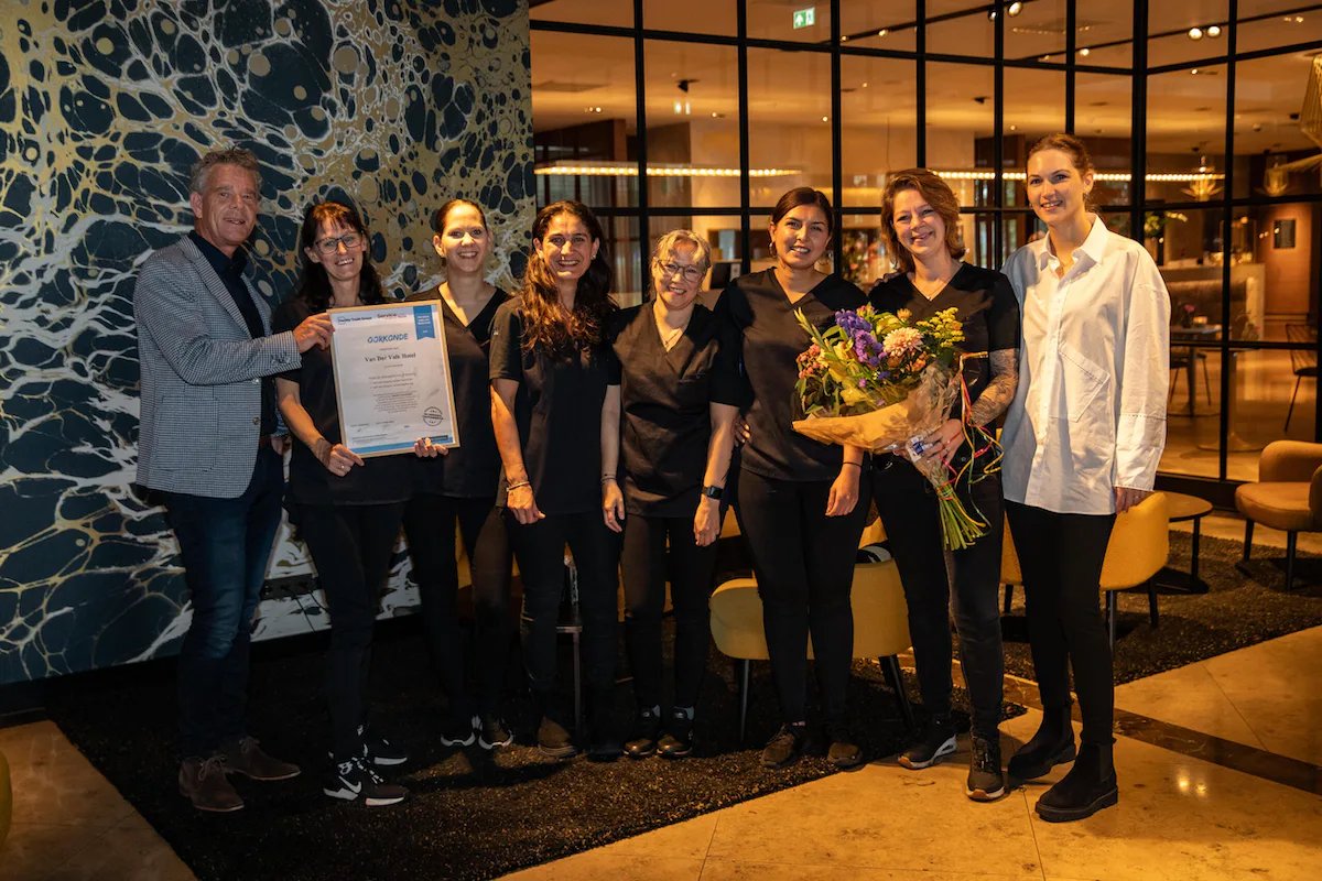 De winnaar is bekend. <a href="/HotelEnschede/">Van der Valk Hotel Enschede</a> heeft schoonste toilet van Nederland: "Deze prijs is een groot compliment voor onze inzet" #nationaaltoiletonderzoek
facto.nl/34168/van-der-…
