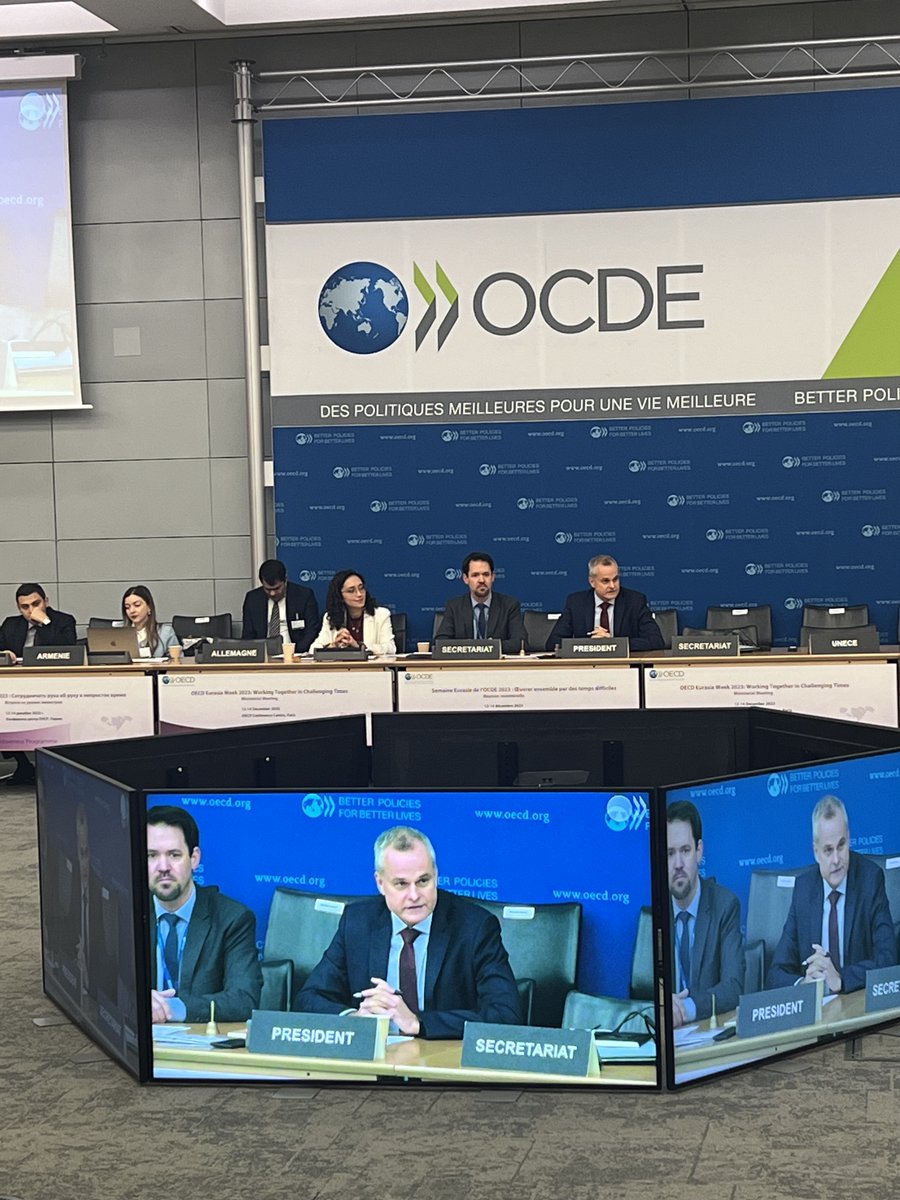LatviaOECD's tweet photo. 🇱🇻 vēstnieks OECD I. Ābelis vada OECD Eirāzijas konkurētspējas apaļā galda diskusiju par digitālo transformāciju 🇦🇲 un 🇺🇦. Paldies @EM_gov_lv ekspertei Anitai Zimelei par dalību @OECD projektā par MVO digitalizāciju 🇦🇲
#EurasiaWeek 2023
@OECDeurasia https://t.co/edUVXSdcXF