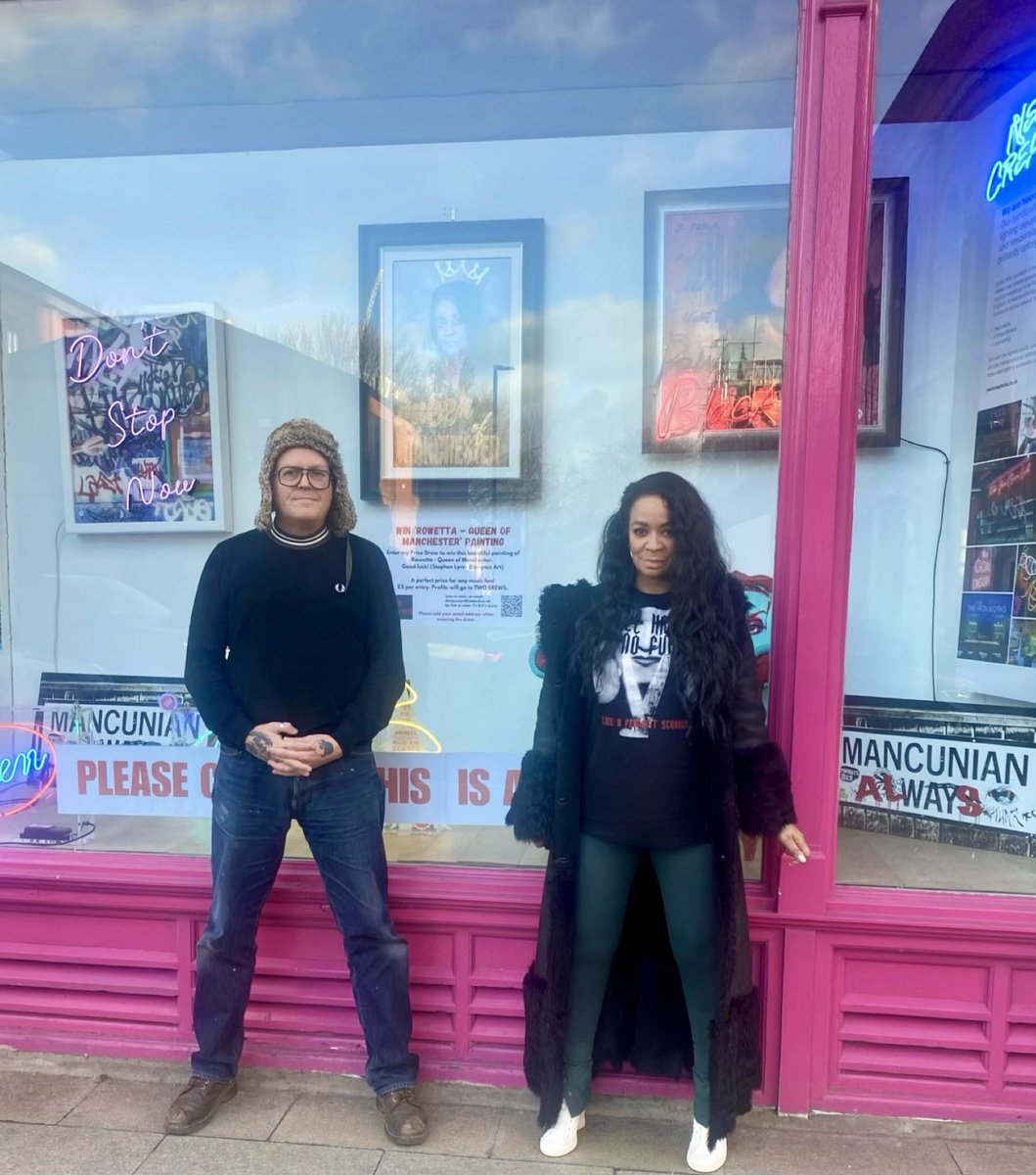 💥 Beautiful visit to Stephen Lynn’s Pop Up Shop at 285 Deansgate 💥

Stunning art from <a href="/dionysusart/">Stephen Lynn Dionysus Art</a> &amp; <a href="/Neoncreations/">Neon Creations Ltd</a> 

Beautiful to see his ‘Queen Of Manchester’ piece displayed in the window ❤️❤️❤️

Open until 22nd December!

‘Hell Hath No Fury’ T-shirt pamhogg.com