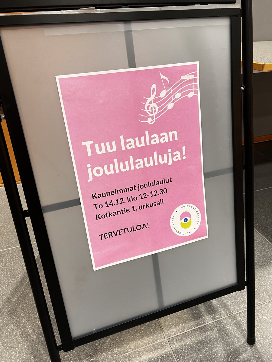 Kotkantiellä laulettiin tänään yhdessä joululauluja urkujen säestyksellä. Tunnelmallisen tilaisuuden järjestämisestä vastasi OSAOn Agentti023-hanke. 

Joululauluhetken säestäjänä toimi OSAOn monilahjakas hankekehityspäällikkö Sauli Jaara.🎄