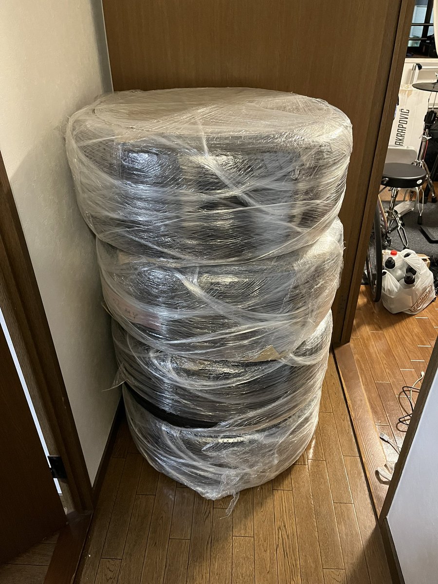 __Audi__S7__'s tweet photo. はやくつけたい
一か八かで買ったスペーサーのハブ径がぴったりすぎるの嬉しい
ヨンリンでカスタム欲上がりすぎた！
#yonrin https://t.co/hFf7hawxZP