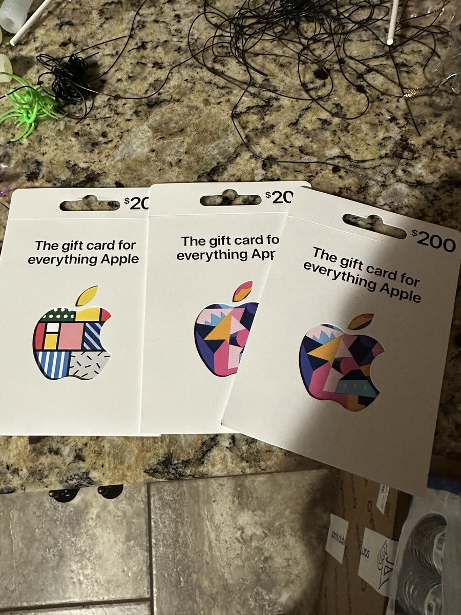 eMoney_HQ's tweet photo. UNLIMITED FREE GIFT CARDS😱

Our team found a way to get gift cards for FREE. 

▫️Target
▫️Apple
▫️Panda Express

ALL 100% FREE.

Like + RT, and I’ll DM some of you how❤️ https://t.co/xSfC6cEZNK