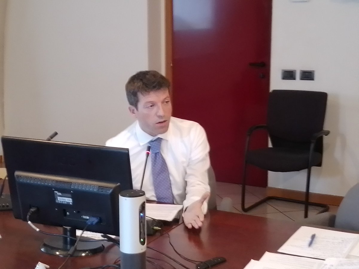 copercom's tweet image. "I #ragazzi navigano senza saper nuotare. Propongo, come realtà associative #Copercom, una guida digitale al primo smartphone per educare ai linguaggi e a un uso consapevole dei #social #genitori, educatori, #insegnanti... ". @FabioBolzetta, pres. @Webcattolici, alla plenaria