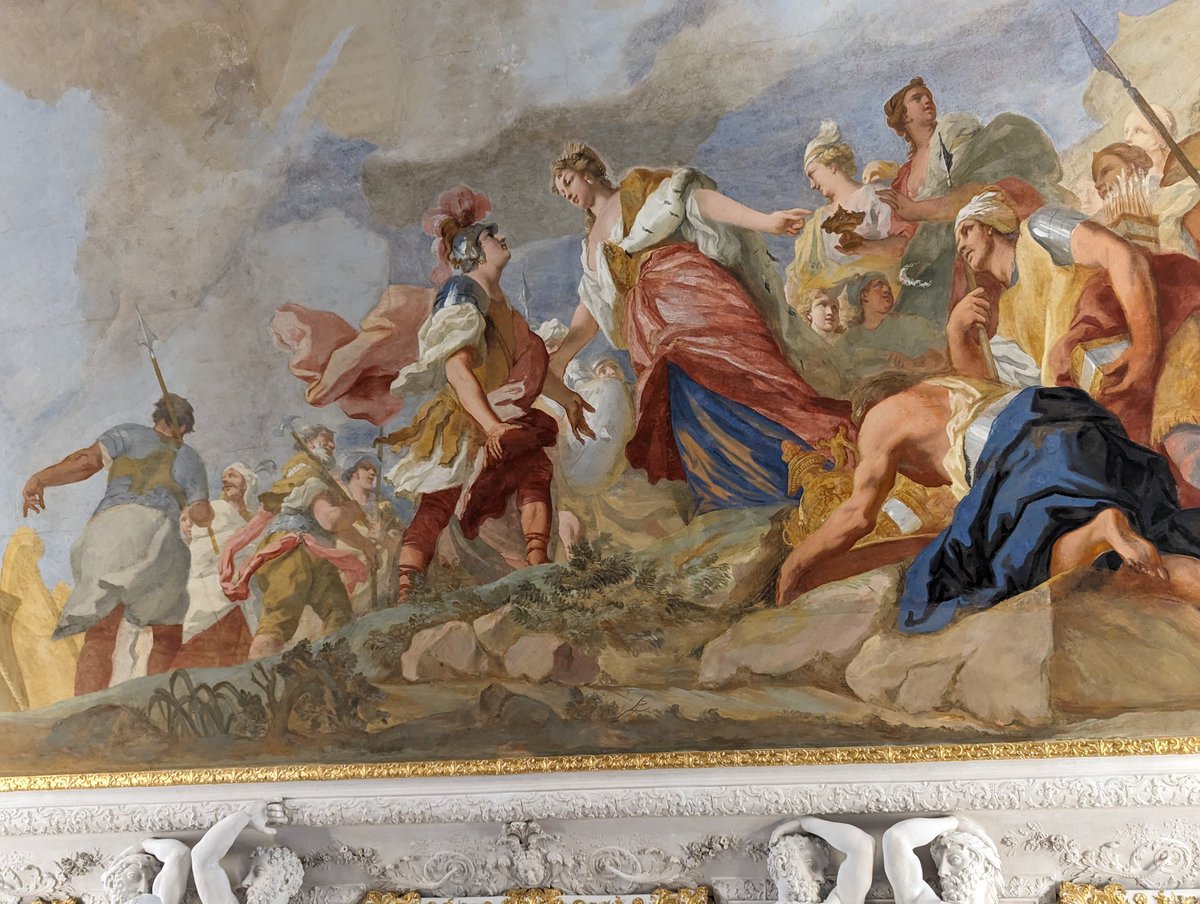 St_Hoppe's tweet photo. Das Team des Corpus der Barocken #Deckenmalerei ist heute zu Gast in Schloss #Schleißheim und diskutiert eine kürzlich angekaufte Ölskizze zum Deckengemälde. Der direkte Vergleich ist sprechend. Ein hoch politisch gemeinter Saal. #kunstgeschichte @matteo_burioni @Residenzstudien https://t.co/HmCVZpMGZV