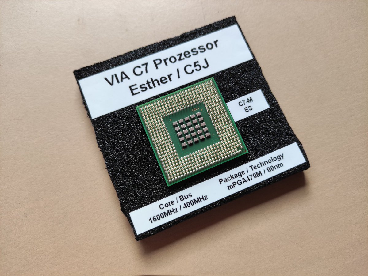 Loeschzwerg_3DC's tweet photo. Another addition to my collection, a VIA C7 processor with Esther core (C5J) on mPGA479M package, manufactured in 90nm. This specific CPU is an engineering sample of a C7-M, running at 1600MHz.

#via #esther #x86 #engineeringsample https://t.co/GvZzN0rcWi