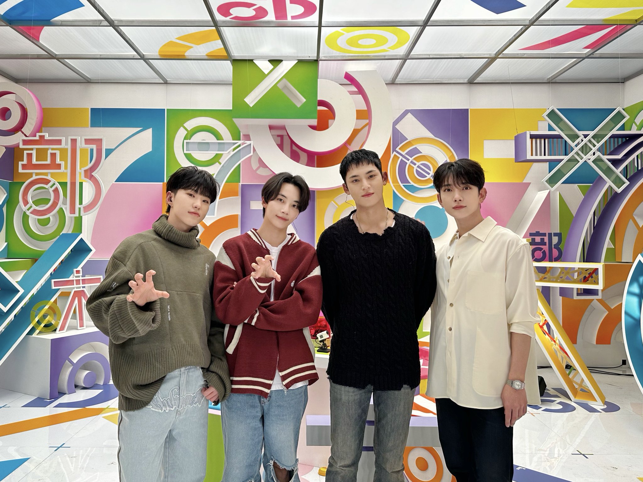 ジョシュア ホンジス SEVENTEEN】ジョシュア (ホンジス)のプロフィールと人気