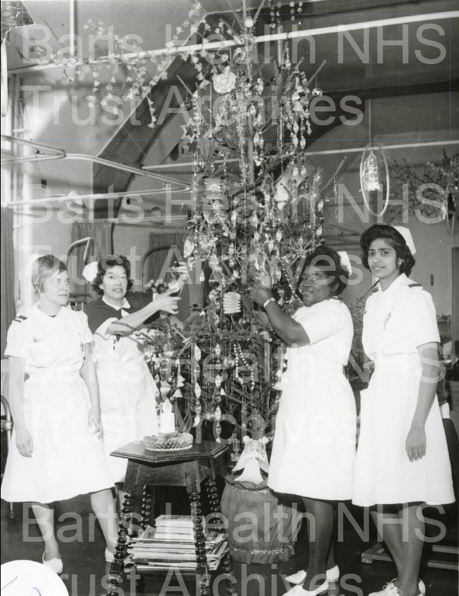 BHAandM's tweet photo. If you haven't already put up your #ChristmasTree maybe you can take some inspiration from these nurses from the German Hospital (SBHG/HP/6/3/13). Remember, when it comes to decorations, more is definitely more! 

#Archives #HistMed #Tree #ChristmasTree #Decorations https://t.co/DTUiUIjaR7