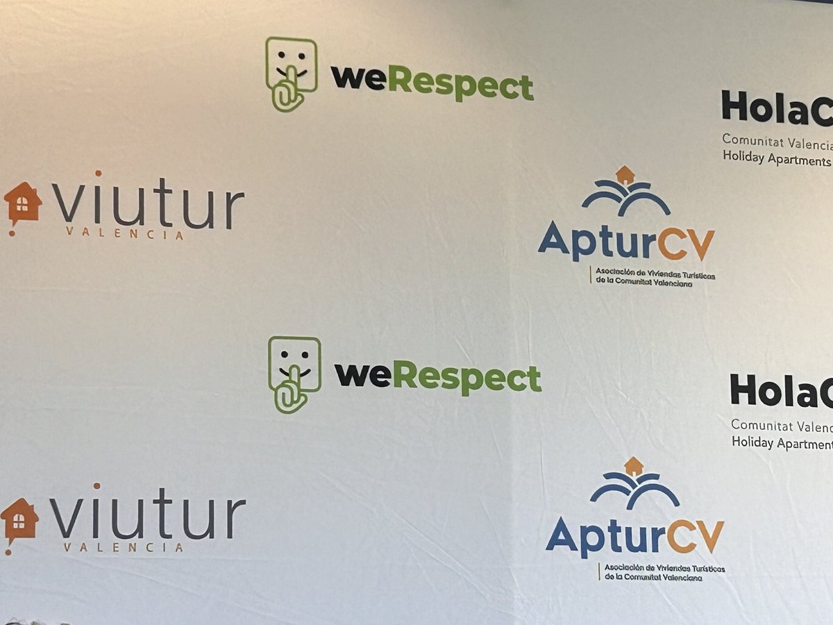 satoridircom's tweet photo. En la presentación de la campaña #WeRespect: por un sector de la vivienda turística responsable y sostenible en la @c_valenciana #MediterraniEnViu @roomonitor https://t.co/DxWZ1LtOUh https://t.co/VP14NBPUVL