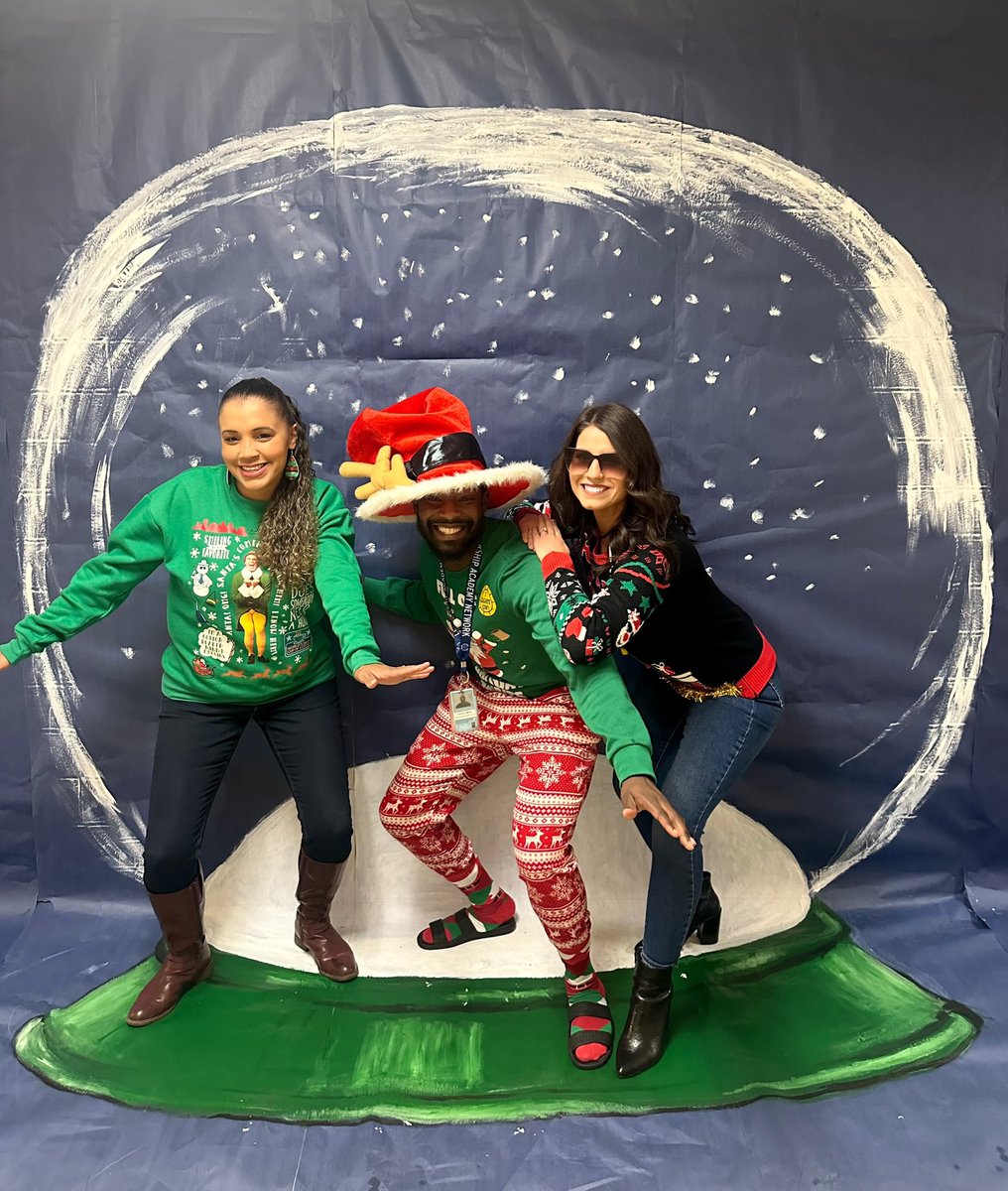 JanaeCapshaw's tweet photo. We’re empowering minds, one shake of inspiration at a time. #allinwithLAN #allinwithLAFO #leadwithLAN #teachwithLAN @LANschools @ShanaDay88 https://t.co/p0kNWzgC3Q