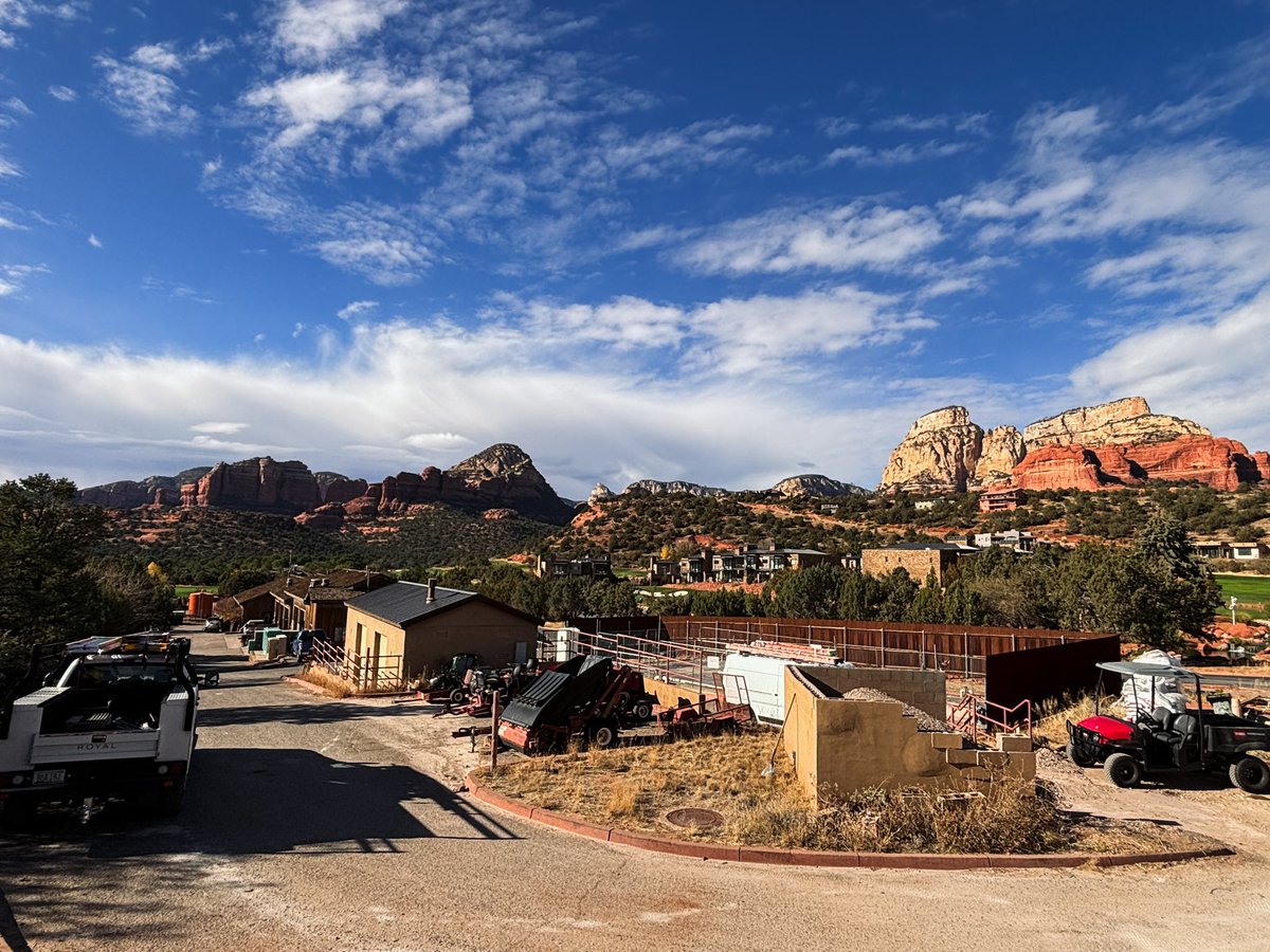 Em Casey tweet media