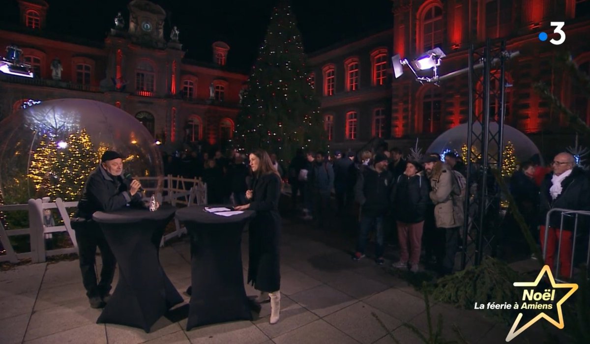 C'est parti pour 52 minutes de Noël la féerie de Amiens avec <a href="/malval_lena/">Léna Malval</a>, les 2 journalistes et les invités sur <a href="/F3Picardie/">France 3 Picardie</a> <a href="/F3nord/">France 3 Nord Pas-de-Calais</a> ! 🤗🥰❤️🙏