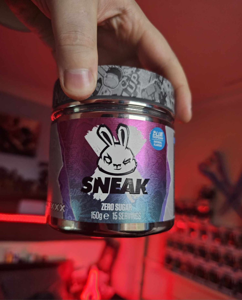 SNEAK tweet media