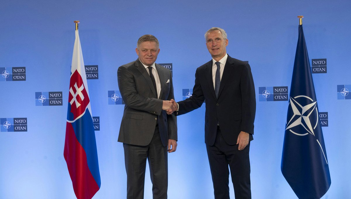 Secretary General @jensstoltenberg welcomed Prime Minister Robert Fico of #Slovakia to #NATO HQ, praising 🇸🇰’s commitment to the Alliance. They discussed continued support to #Ukraine and further bolstering the Alliance’s deterrence and defence. ➡️ bit.ly/41oFwVP