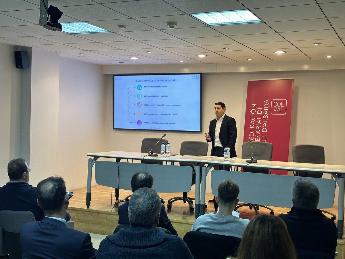 LauraMollaGMR's tweet photo. Con @IVEFAasociacion y #COEVAL conocemos las principales inquietudes que plantea la sucesión en la empresa familiar, así como la incorporación de nuevos talentos con el doble rol: familia- Empresa.
El ejemplo 🔝de #FORJAGARCIA y su paso de empresa familiar a familia empresaria https://t.co/3hn0wRFpj8