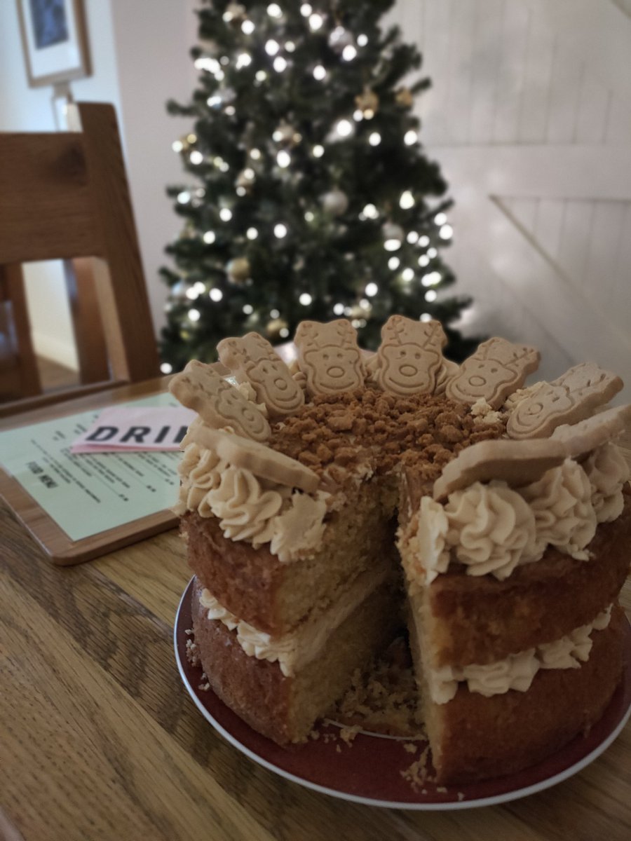Festive Vibes with our Biscoff Reindeer Cake on the counter today!!! 🦌🎄😋 #christmasbaking #thejoinersshop #festivevibes #biscoff #inglebycross #northyorkshire #discoverhambleton